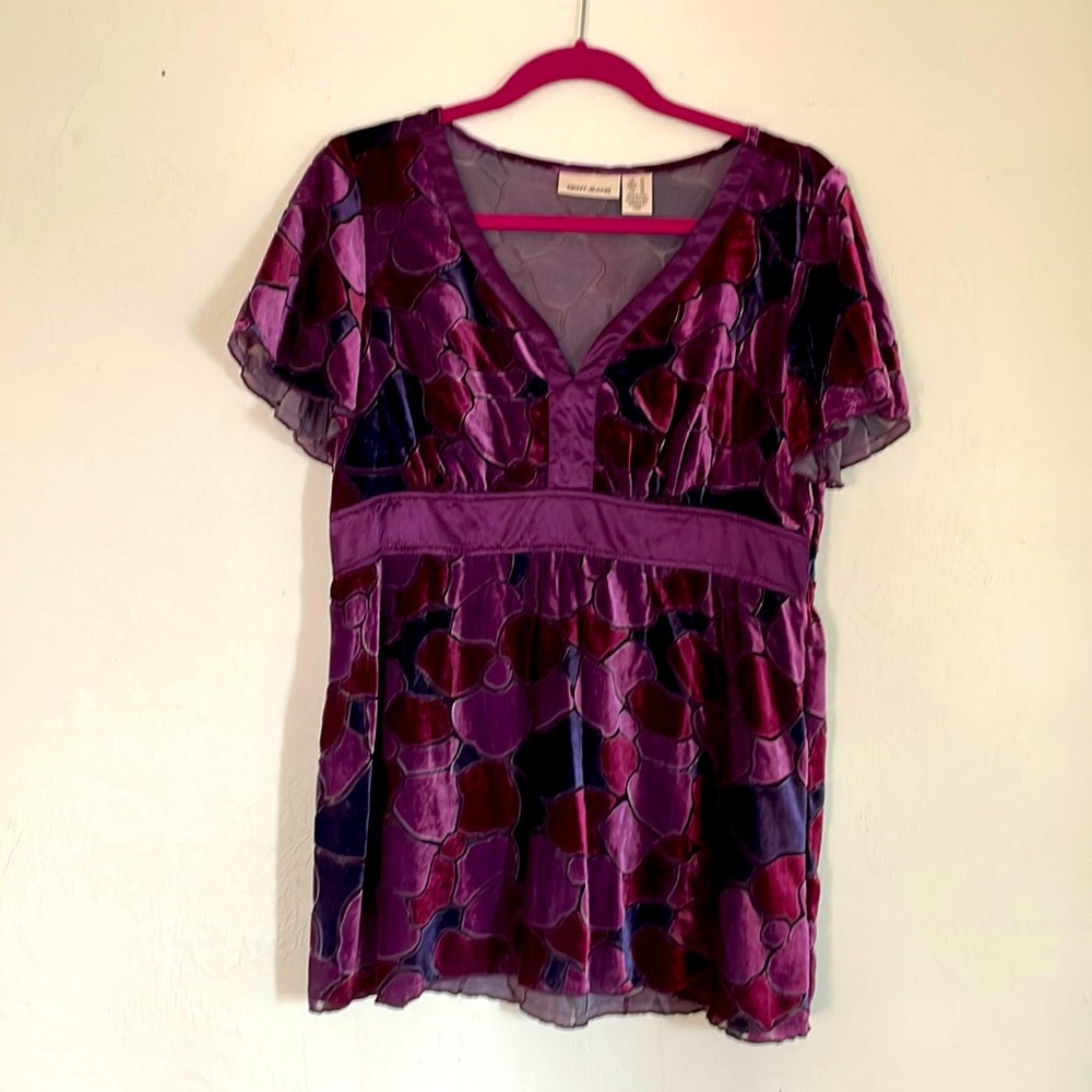 Pretty purple toned top by DKNY Jeans